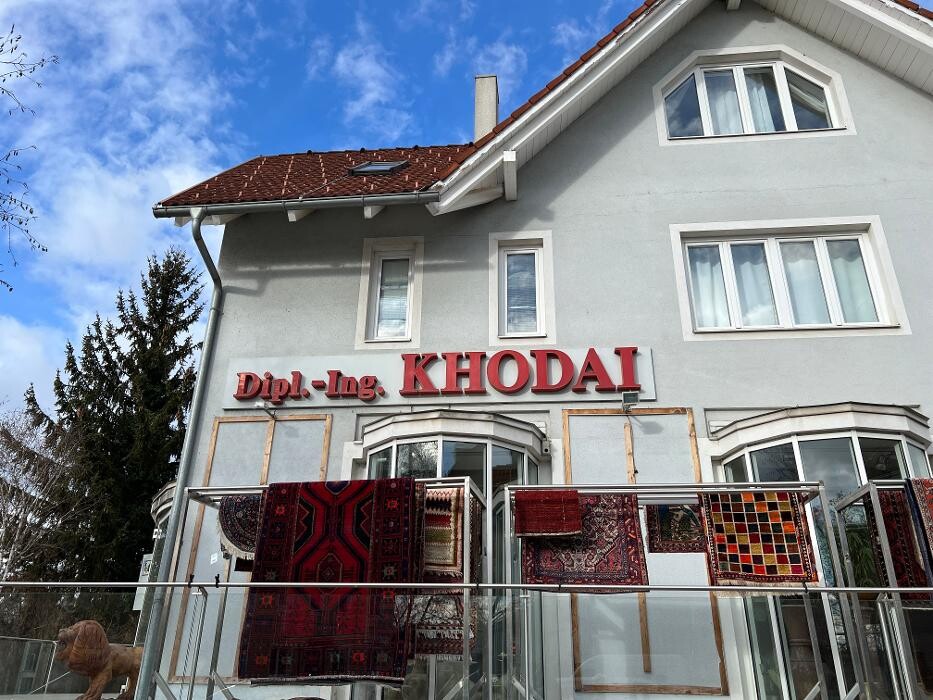 Bilder Teppiche Dipl. Ing. Khodai GmbH - Teppichreinigung