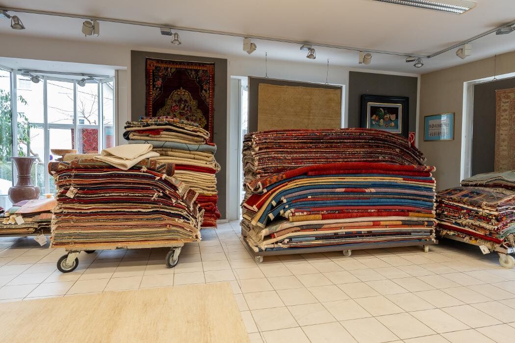 Bilder Teppiche Dipl. Ing. Khodai GmbH - Teppichreinigung