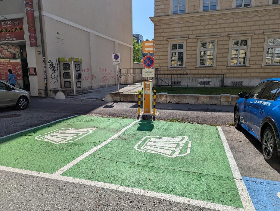 Bilder STW Ladestation