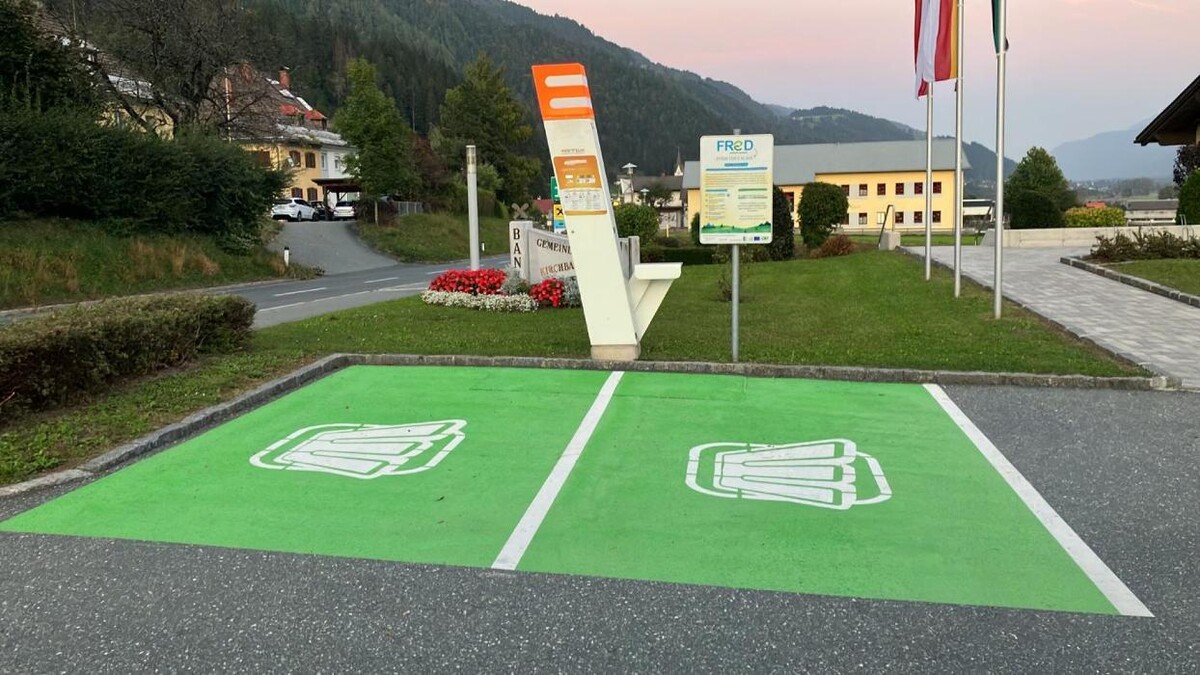 Bilder STW Ladestation
