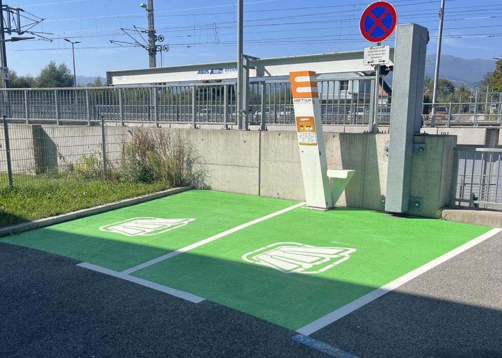 Bilder STW Ladestation