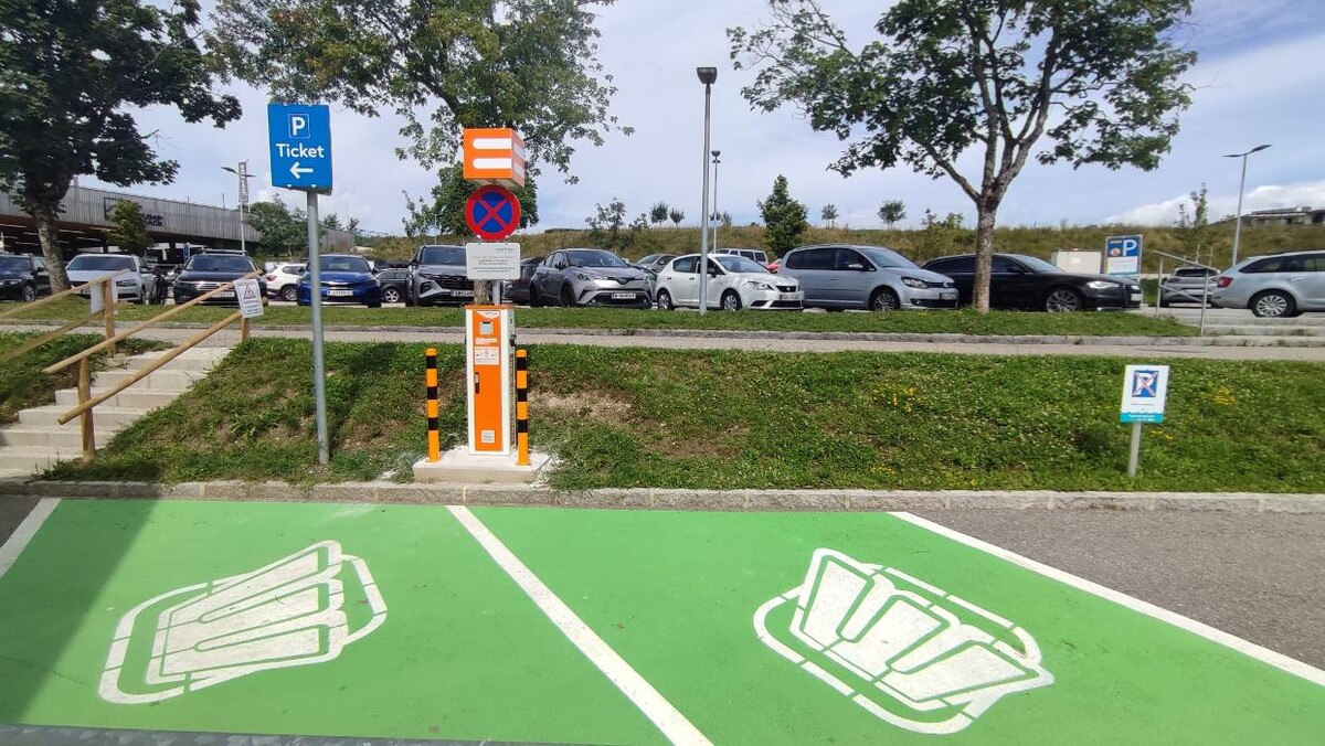 Bilder STW Ladestation