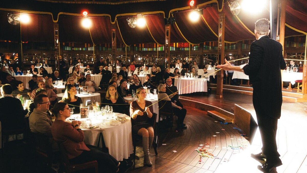 Bilder Strauss Dinner Show