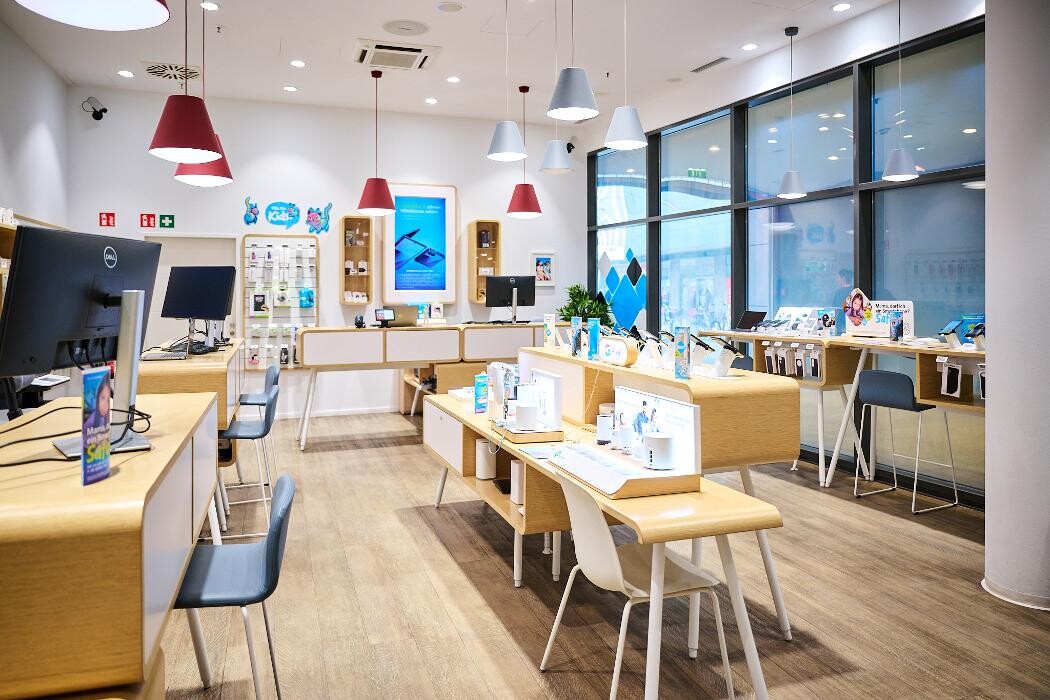 Bilder Drei Shop Salzburg Forum 1