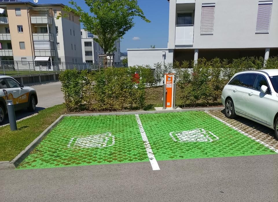Bilder STW Ladestation
