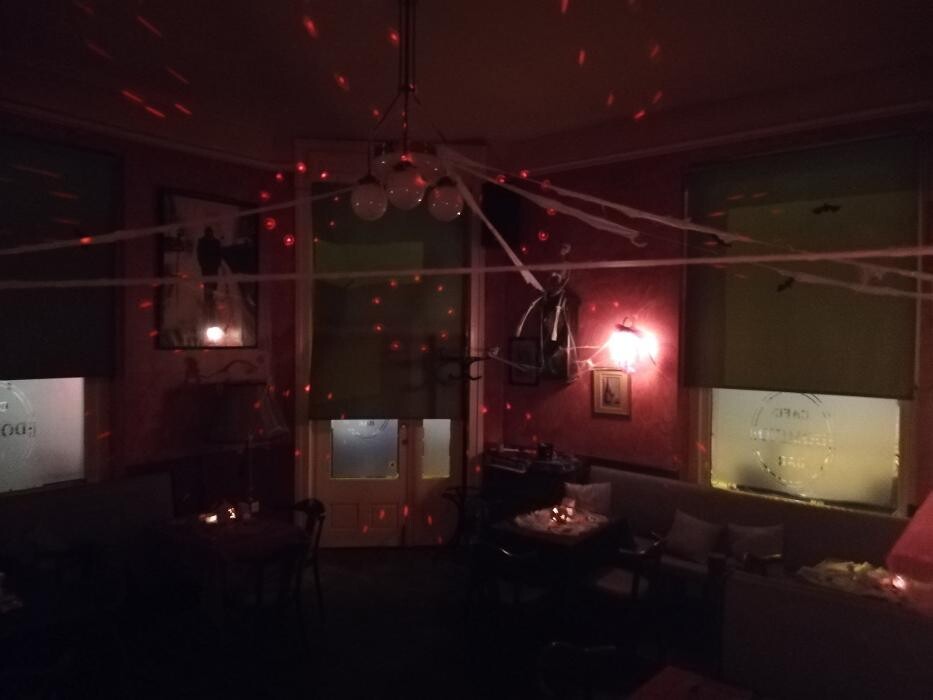 Bilder Cafe Domino Bar