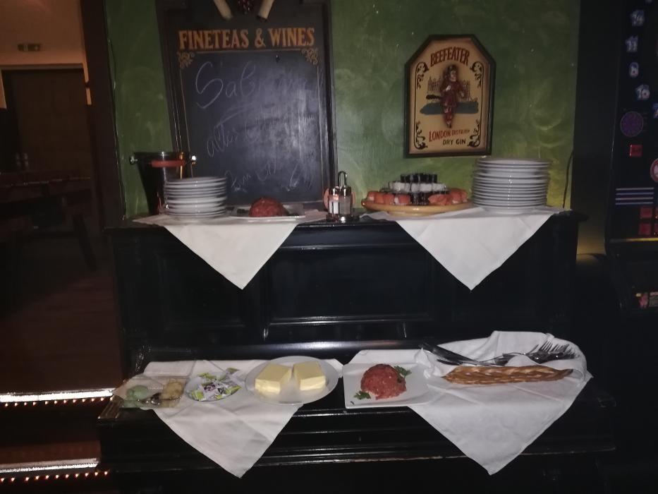 Bilder Cafe Domino Bar