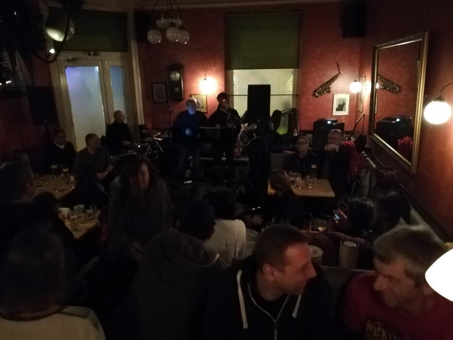 Bilder Cafe Domino Bar