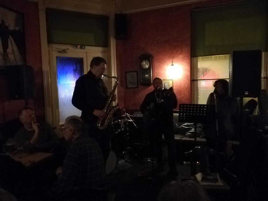 Bilder Cafe Domino Bar