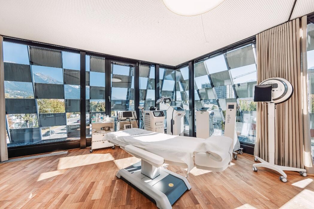 Bilder Aesthera Kosmetik by Viviana Piglia