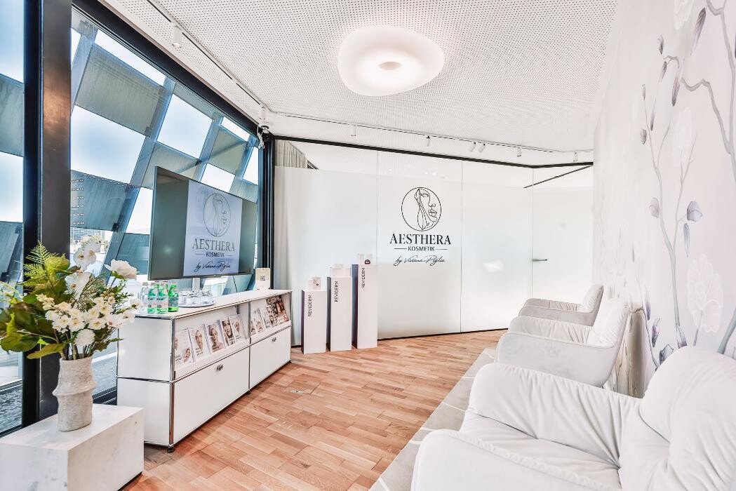 Bilder Aesthera Kosmetik by Viviana Piglia