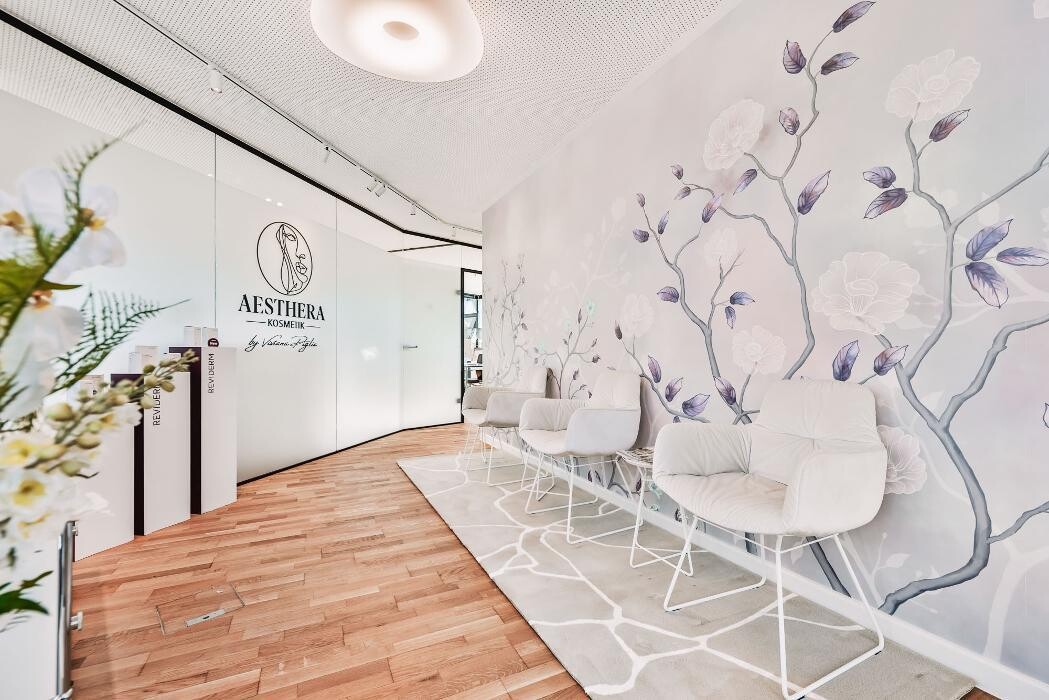 Bilder Aesthera Kosmetik by Viviana Piglia