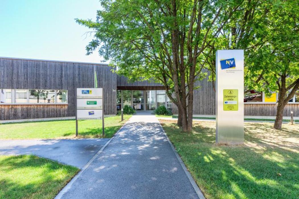 Bilder Niederösterreichische Versicherung AG - Kundenbüro Hollabrunn