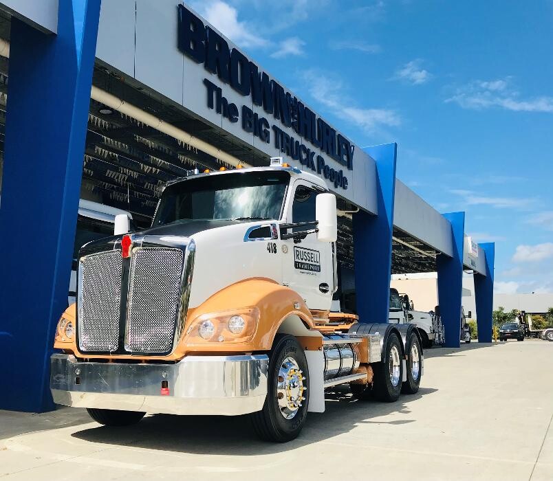 Images Brown and Hurley Yatala - New & Used Trucks & Trailers, Parts & Service