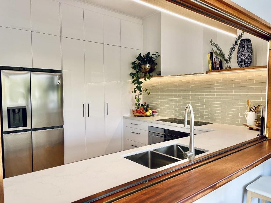 Images Haddon Kitchens & Cabinets