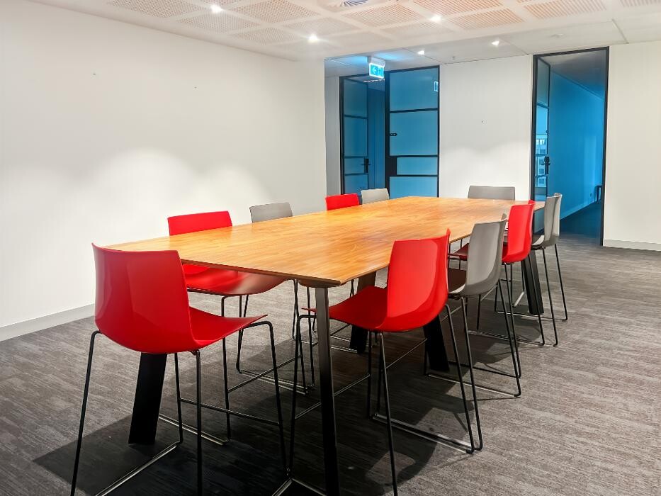 Images Regus 460 Lonsdale Street