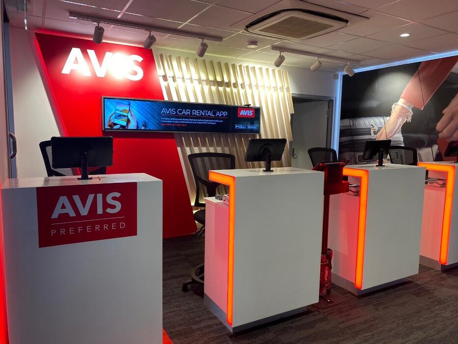 Images Avis Car & Truck Rental Adelaide Airport