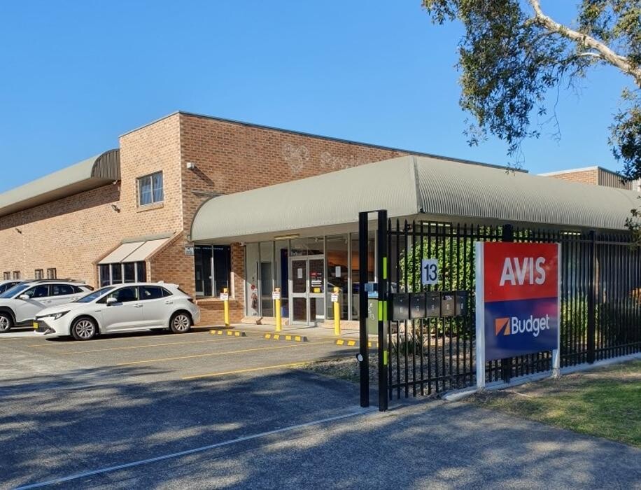 Images Avis Car & Truck Rental Wollongong