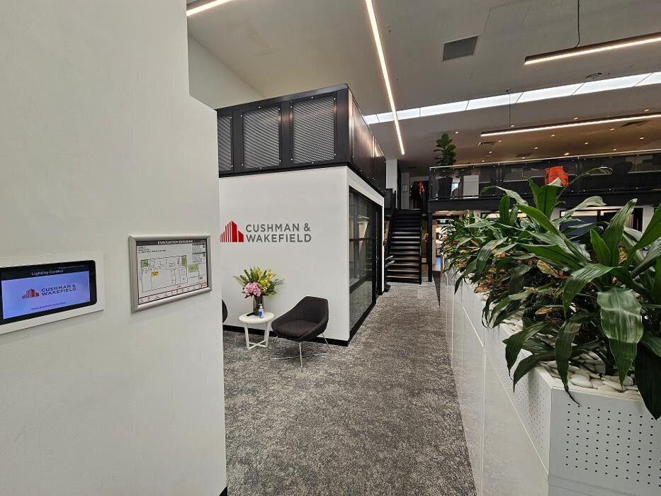 Images Cushman & Wakefield - Commercial Real Estate Services