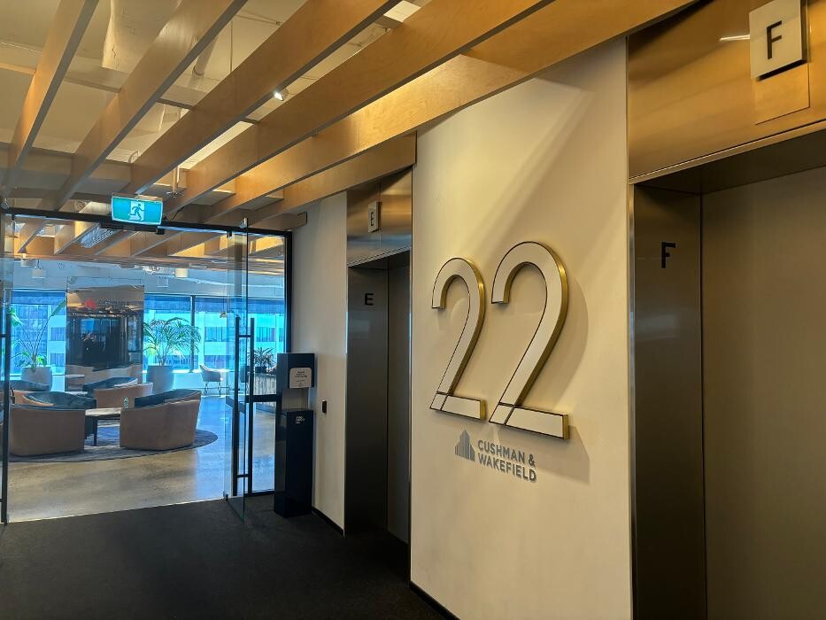 Images Cushman & Wakefield - Commercial Real Estate Services
