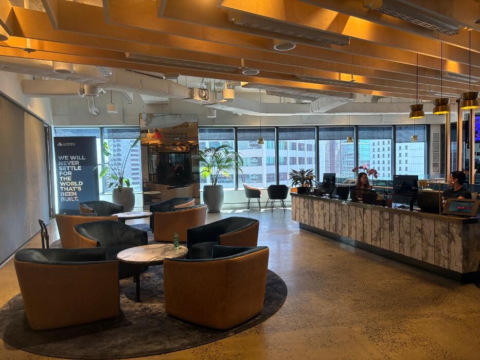 Images Cushman & Wakefield - Commercial Real Estate Services