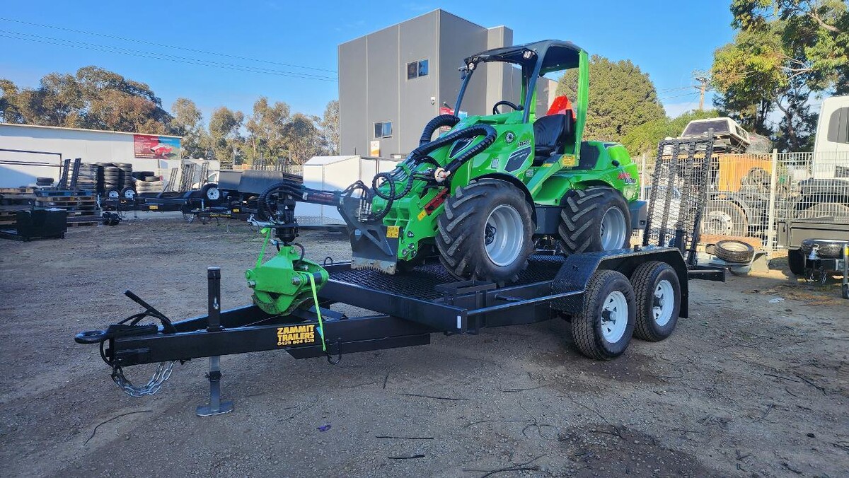Images Zammit Trailers