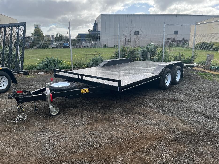 Images Zammit Trailers