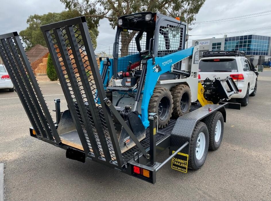 Images Zammit Trailers