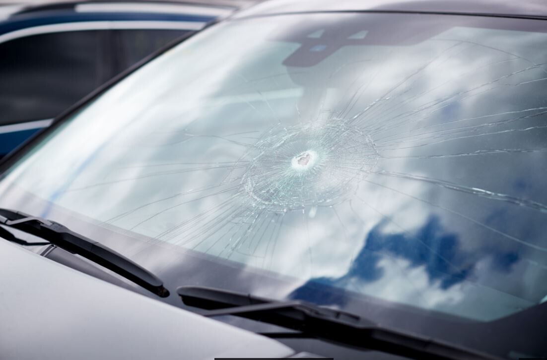 Images Allan Jones Windscreens