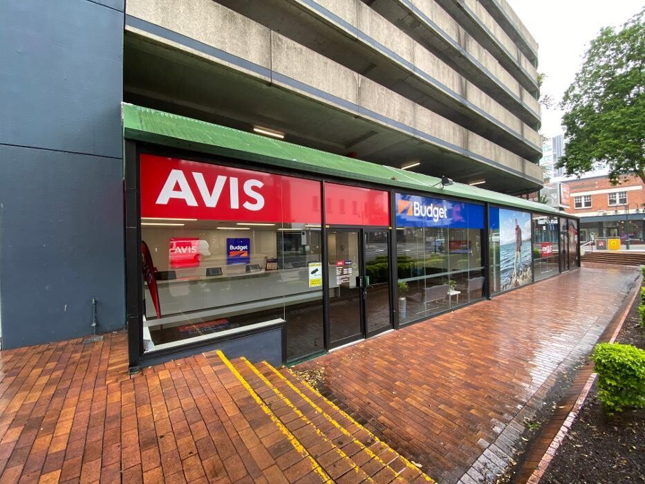 Images Avis Truck and Van Rental Brisbane City