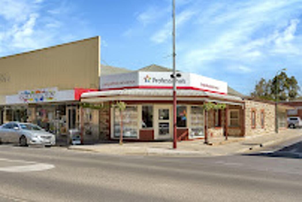 Images Professionals Edwards & Co