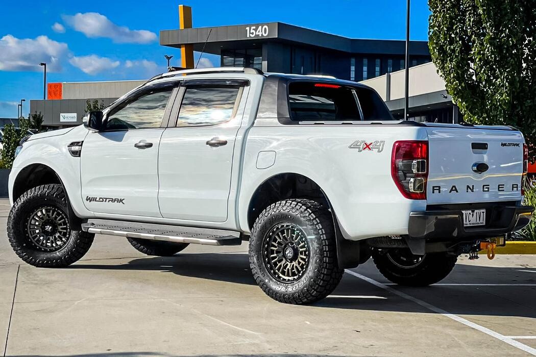 Images Ozzy Tyres Roxburgh Park