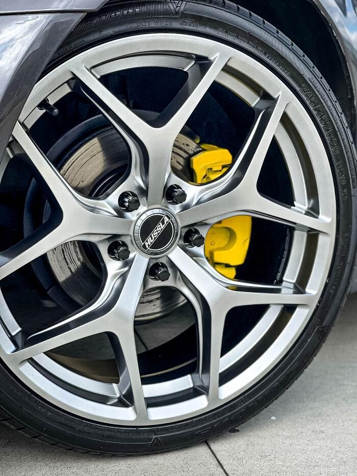 Images Ozzy Tyres Roxburgh Park
