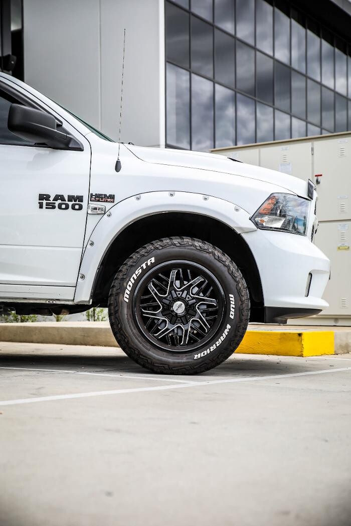 Images Ozzy Tyres Roxburgh Park