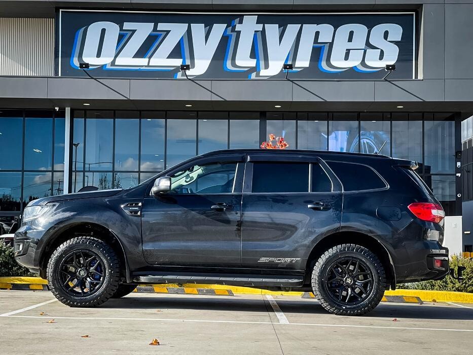 Images Ozzy Tyres Roxburgh Park