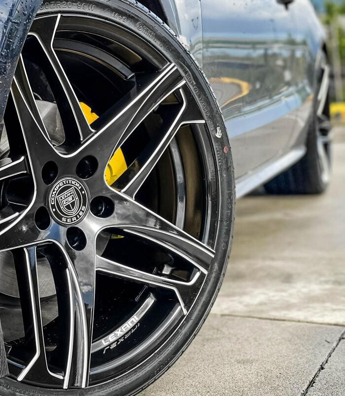 Images Ozzy Tyres Roxburgh Park