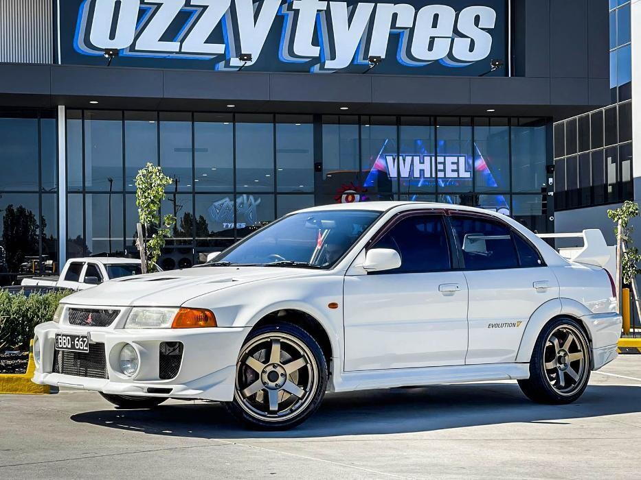 Images Ozzy Tyres Roxburgh Park