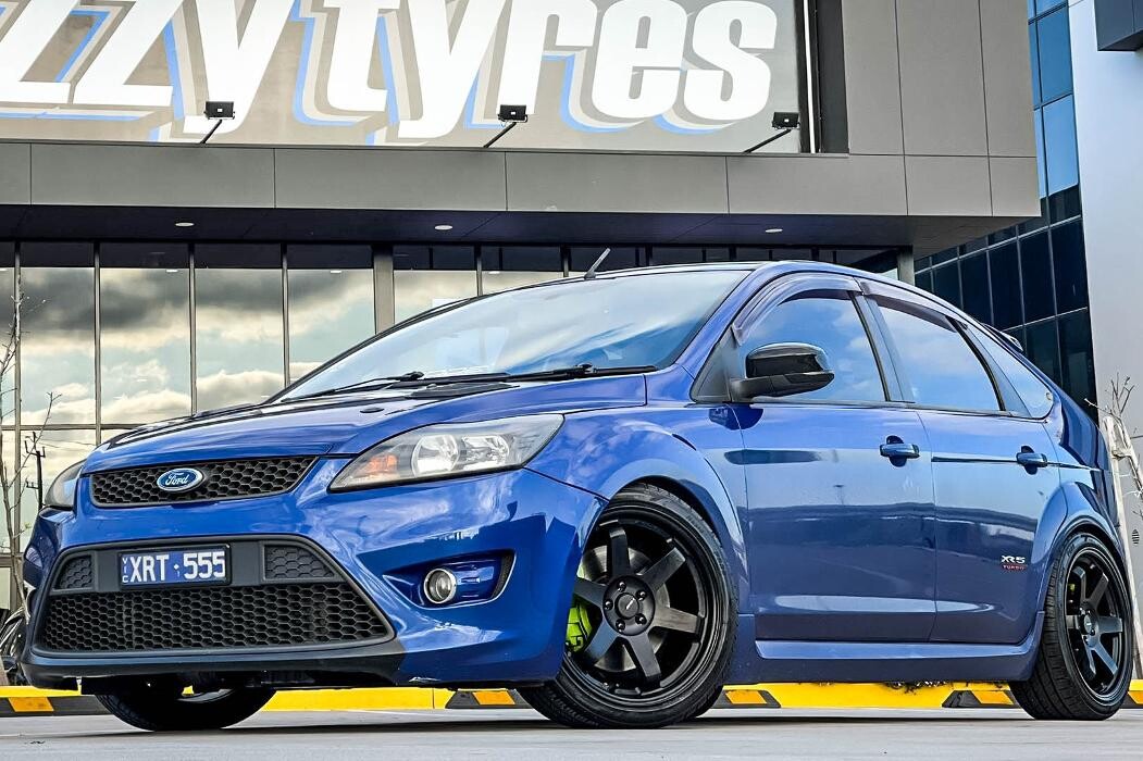 Images Ozzy Tyres Roxburgh Park