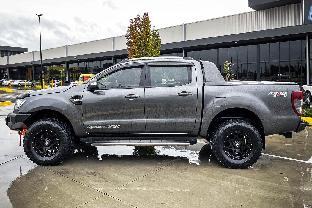 Images Ozzy Tyres Roxburgh Park