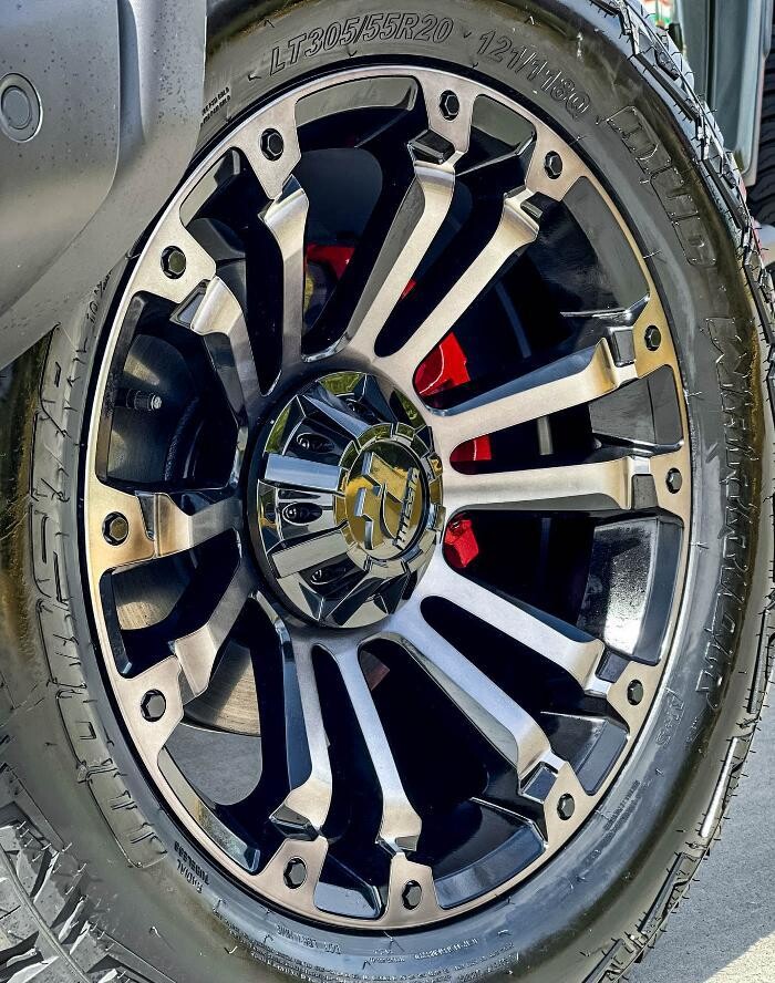 Images Ozzy Tyres Roxburgh Park