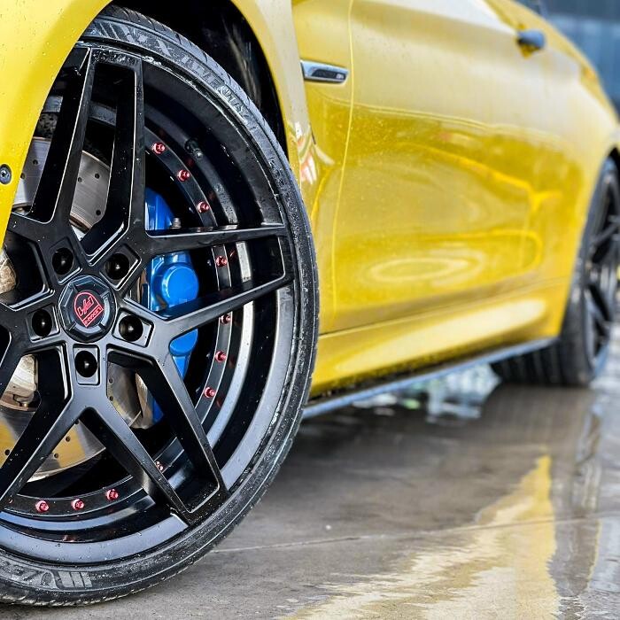 Images Ozzy Tyres Roxburgh Park