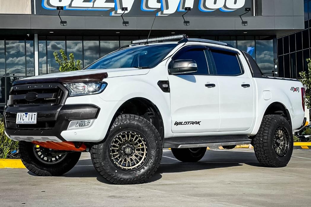 Images Ozzy Tyres Roxburgh Park