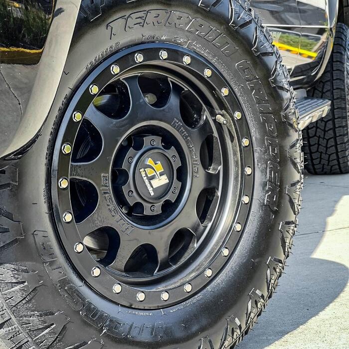Images Ozzy Tyres Roxburgh Park