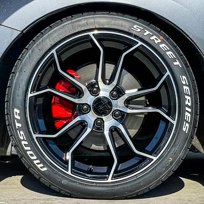 Images Ozzy Tyres Roxburgh Park