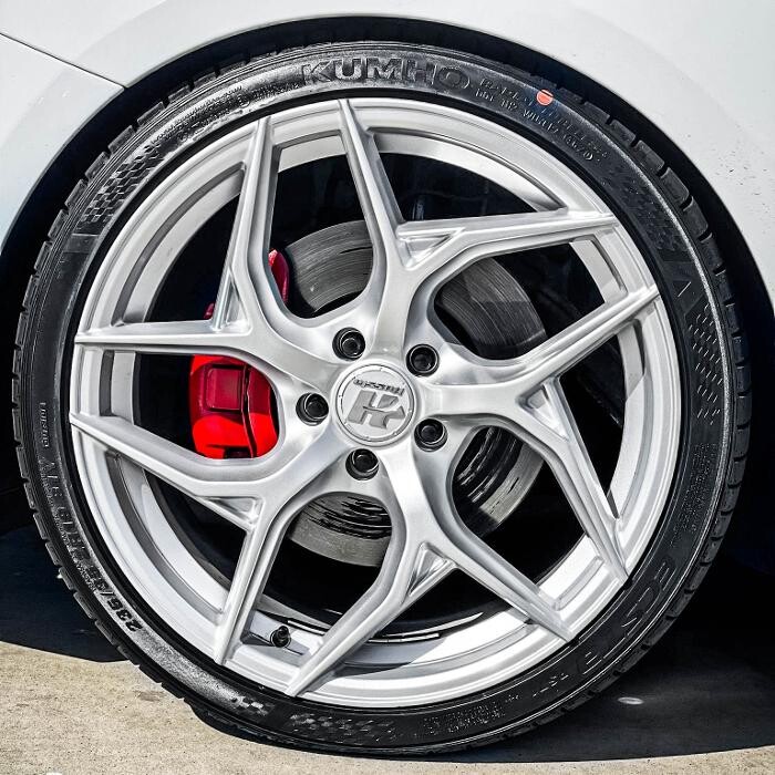 Images Ozzy Tyres Roxburgh Park
