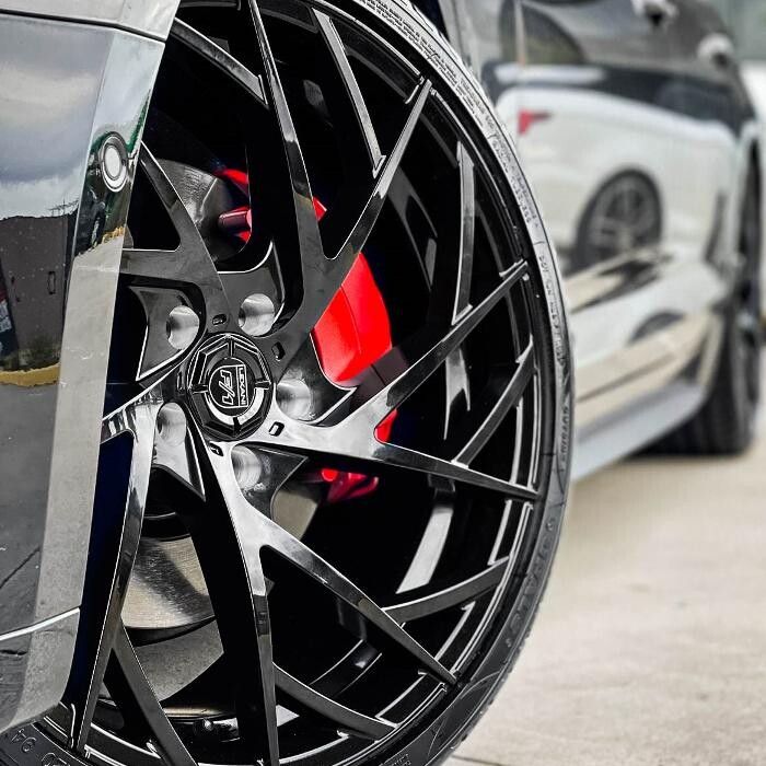 Images Ozzy Tyres Roxburgh Park