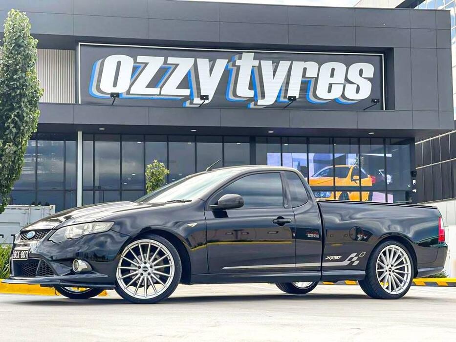 Images Ozzy Tyres Roxburgh Park
