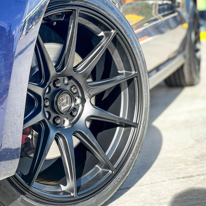 Images Ozzy Tyres Roxburgh Park