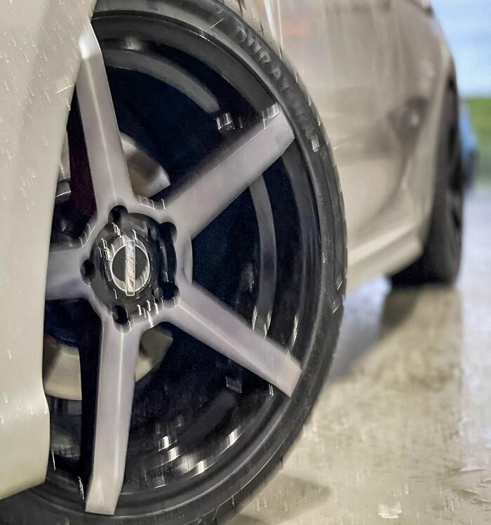 Images Ozzy Tyres Roxburgh Park