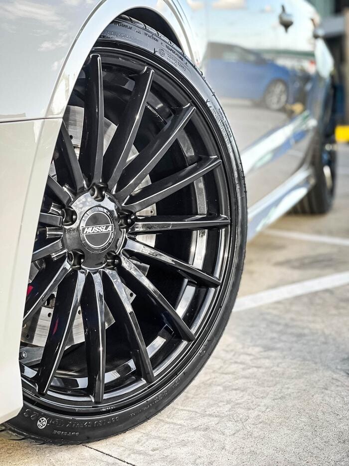 Images Ozzy Tyres Roxburgh Park